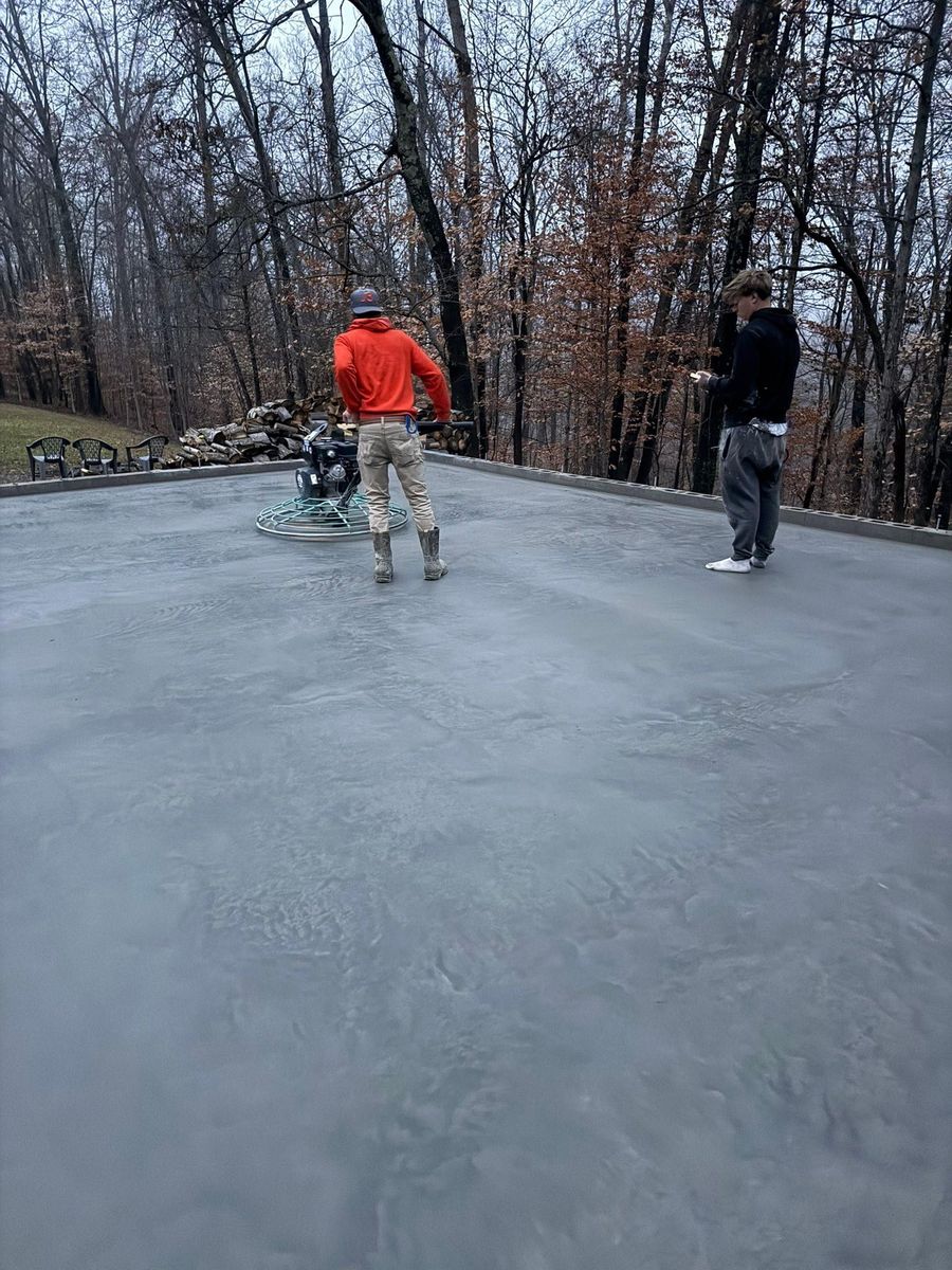 Porches, Patios, & Firepits for Whitfield Concrete Construction in Solsberry, IN