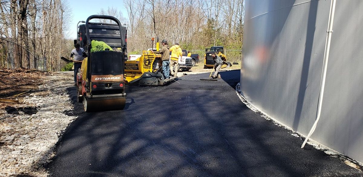 Asphalt Maintenance for Specialty Paving and Sealcoating in Gallatin, TN