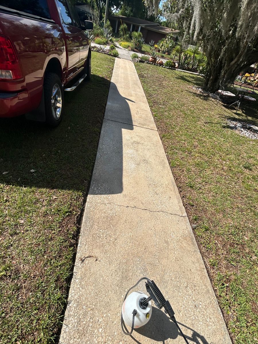 Driveway and Sidewalk Cleaning for Project Masters Group in Tampa, FL