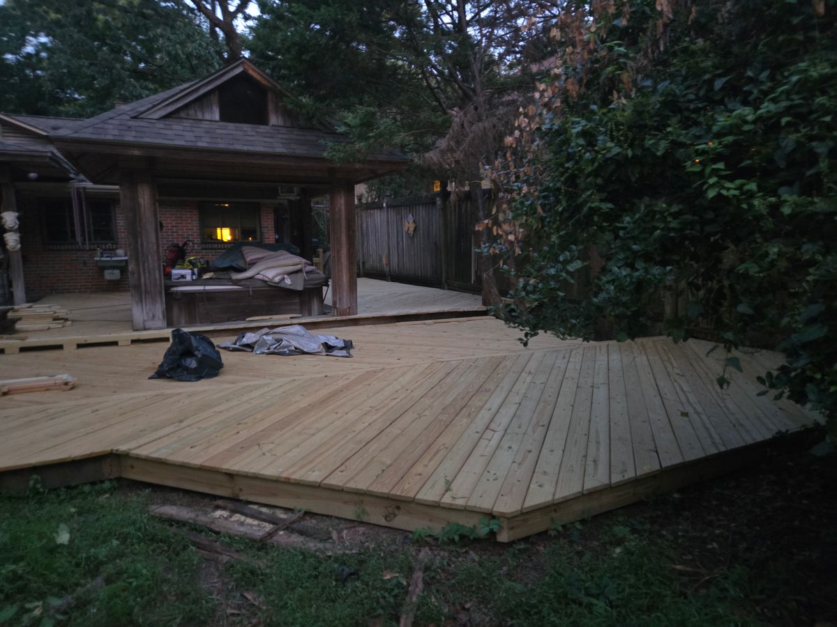 Rotten Wood Replacement for Squeaky Clean Windows Gutters & More in Hoover, AL