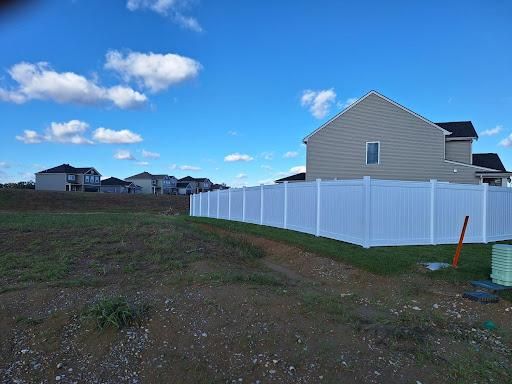 Fence Installation for Apex Fence in Henderson, KY