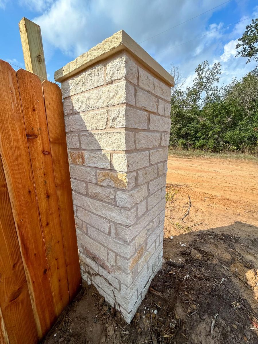 Masonry for Albeco Contractors LLC  in Giddings, TX