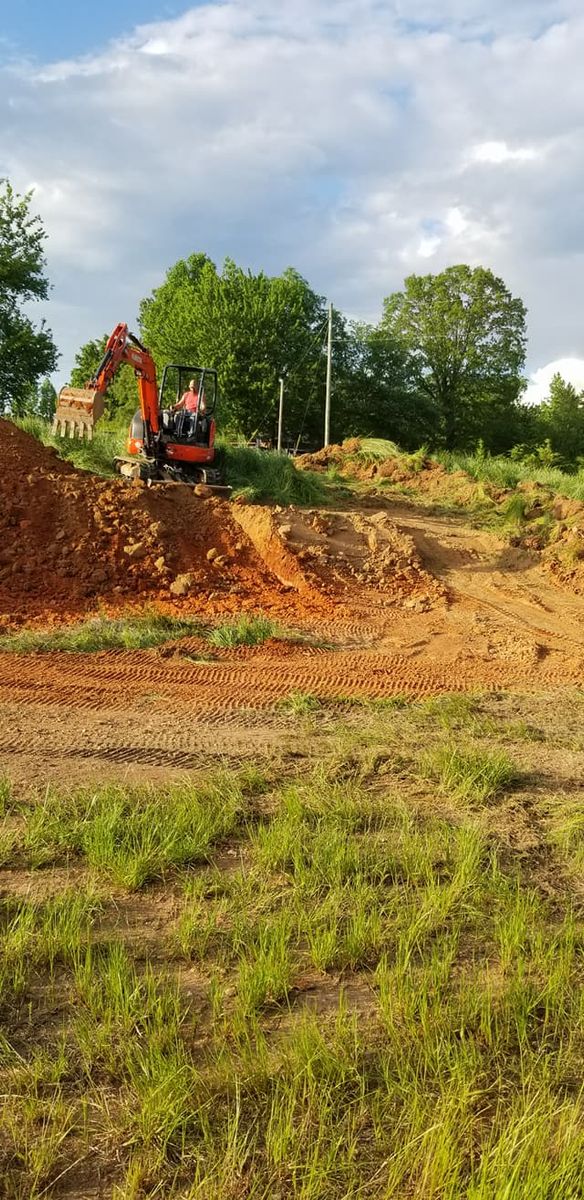 Foundation Digging for Bobcat Bob in Clermont, GA