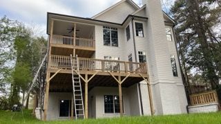 Deck and Fence Staining for U.S Construction & Renovation in Duluth, GA