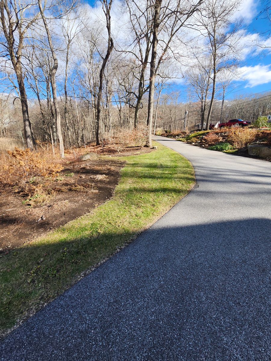 Mulch Installation for Landscape Innovations LLC in Torrington, CT