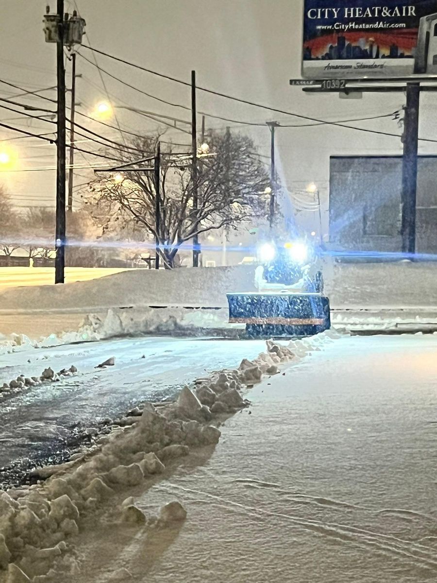 Snow Plowing and Salting for Three Rivers Dirt Works LLC in Knoxville, TN