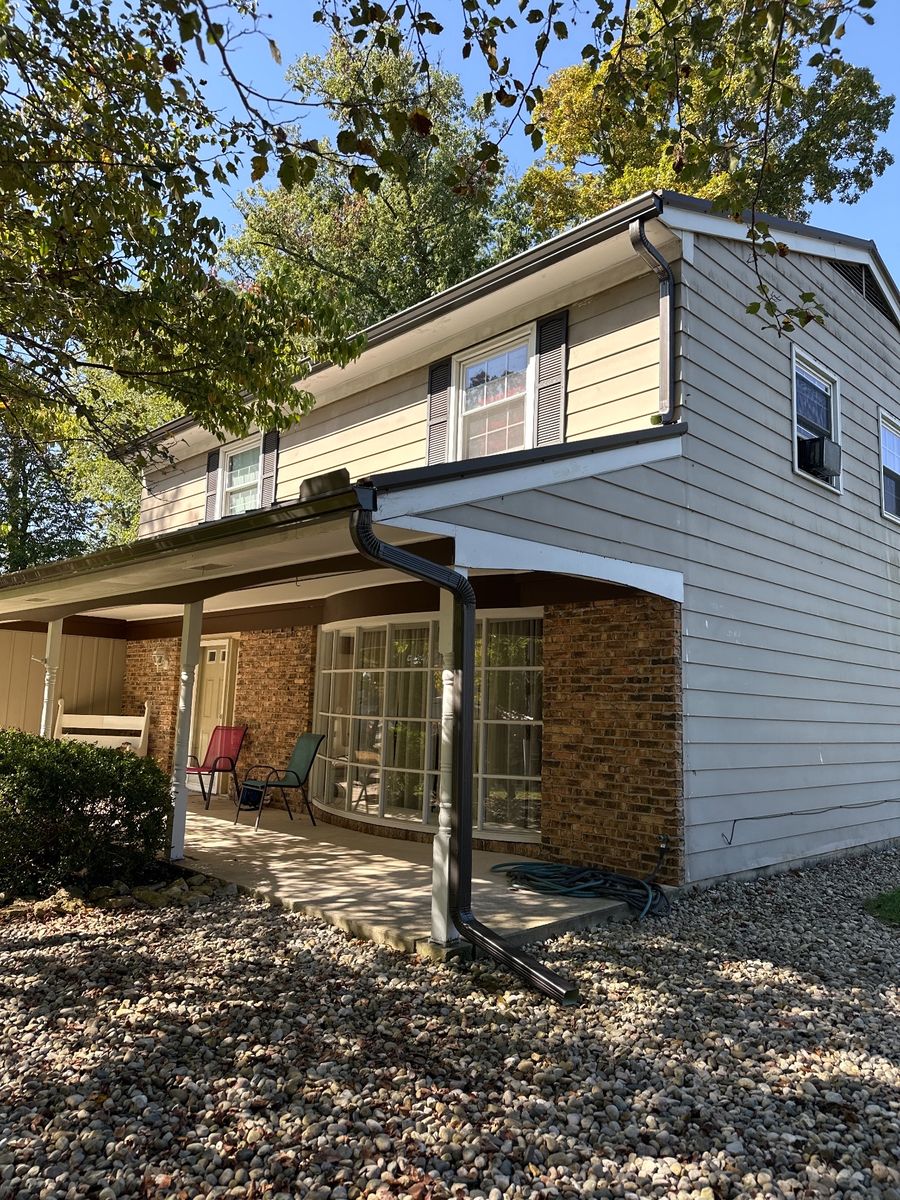 Gutter Maintenance for Seamless Gutters LLC in Fort Wayne, IN