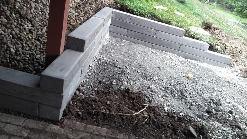Retaining Wall Construction for The X Lawncare & Landscaping in Valencia, PA