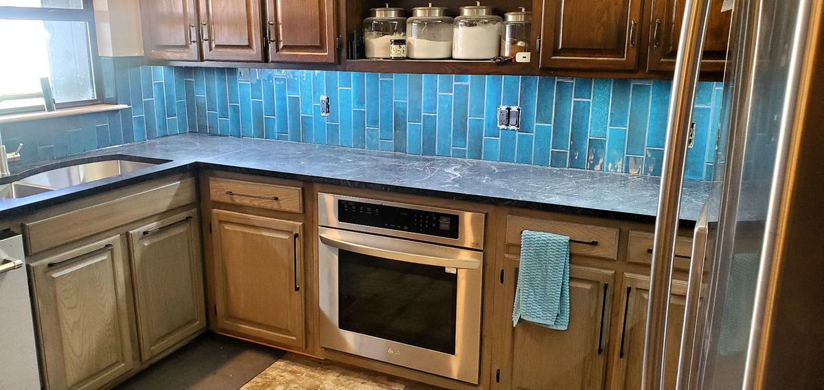 Backsplash for D&J Custom Floors in Nederland, TX