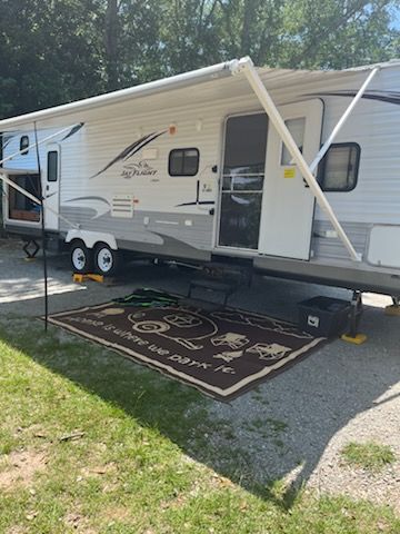 2013 Jayco BHDS Jay Flight for Paradise RV Rentals in Perry, GA