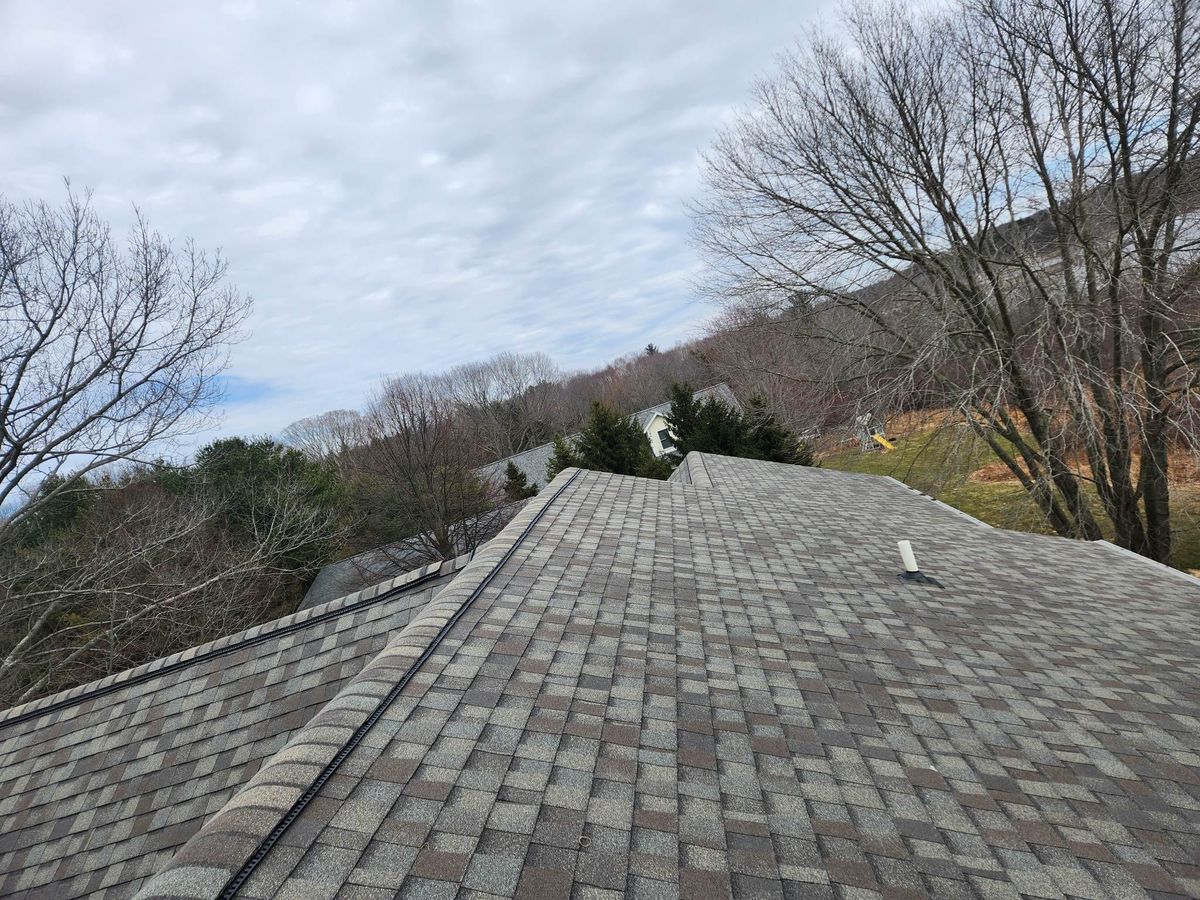 Roofing Replacement for Buck's Exteriors in Manistee, MI