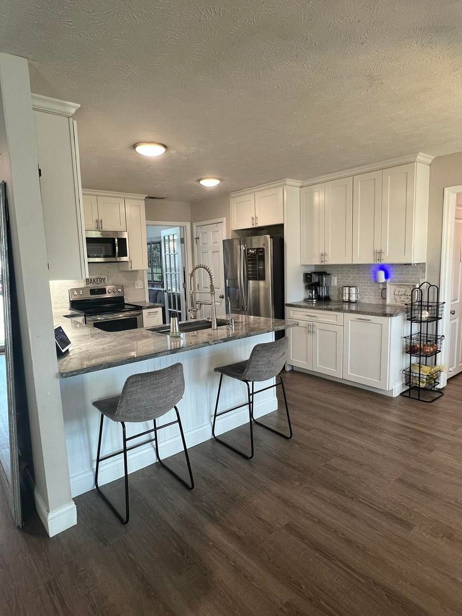 Kitchen and Bathroom Renovations for TWR CONSTRUCTION LLC in Medford, OR