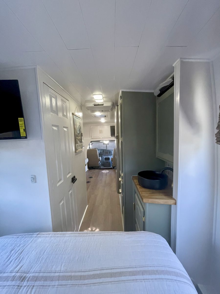 For Sale for Mauka to Makai RV Renovations in Los Angeles, CA