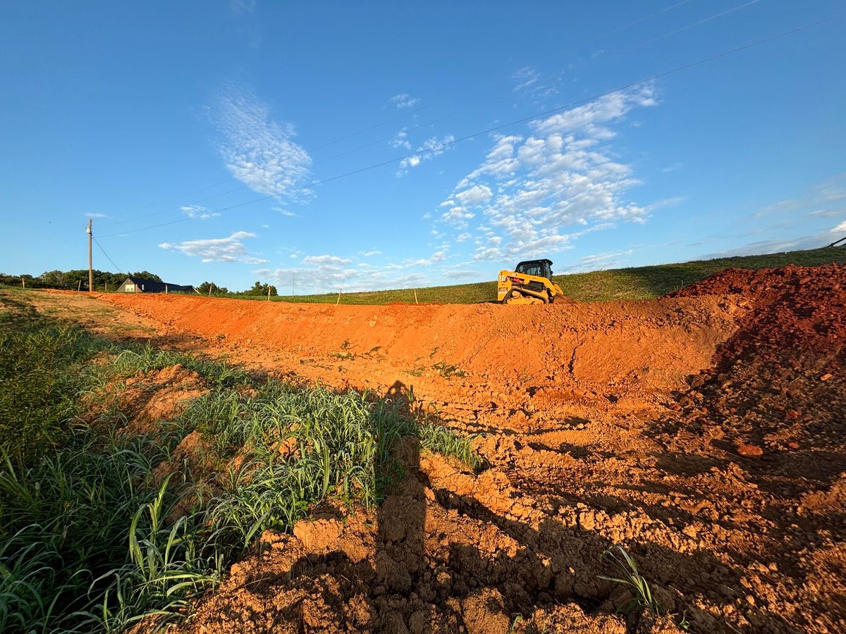 Excavation for Three Rivers Dirt Works LLC in Knoxville, TN