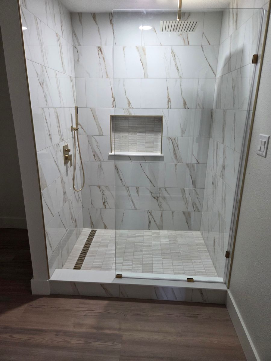 Tile Shower for D&J Custom Floors in Nederland, TX