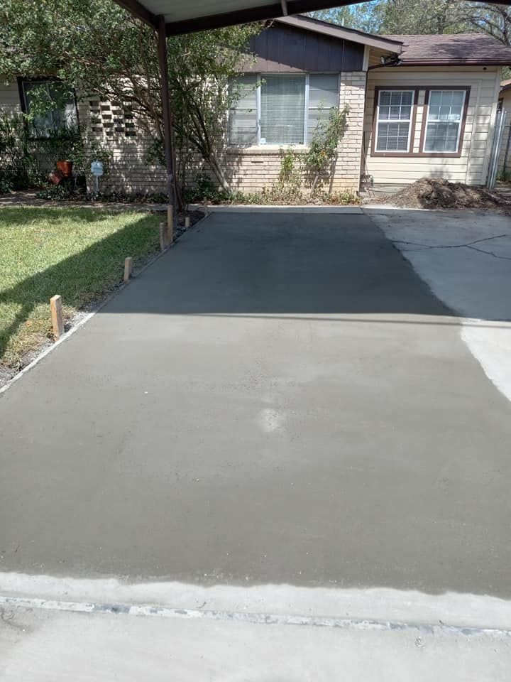 Concrete for Enriquez Home Improvement in San Antonio , TX