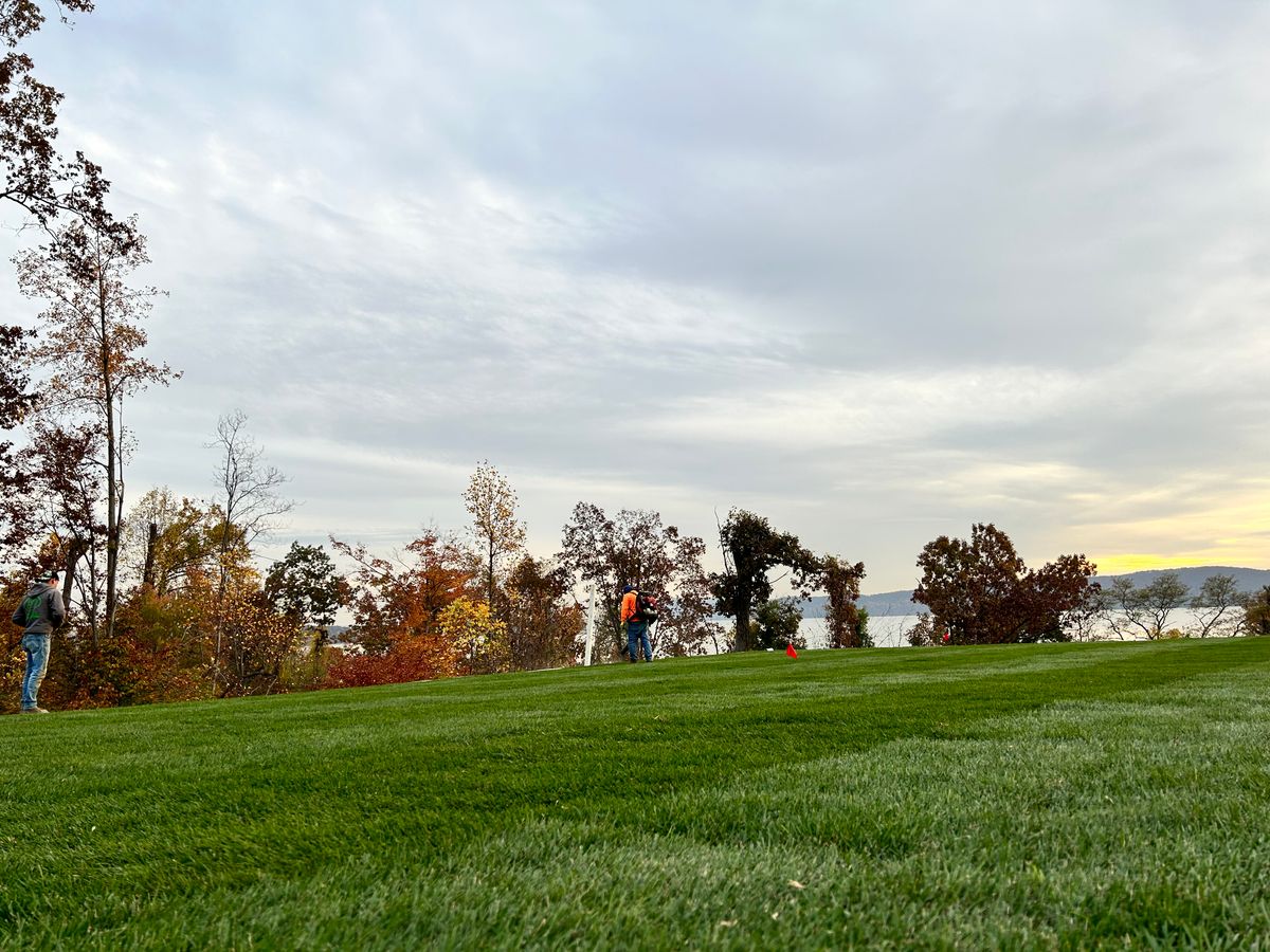 Fall Clean Up for Zaldivar’s Lawn Care INC  in Peekskill, NY