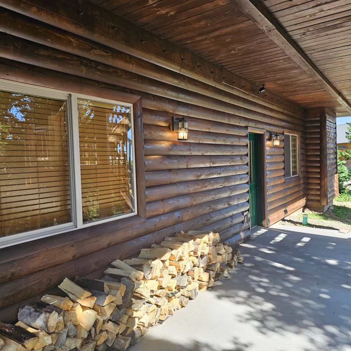 Painting/staining for Olsen Handyman Services in Cedar City, UT