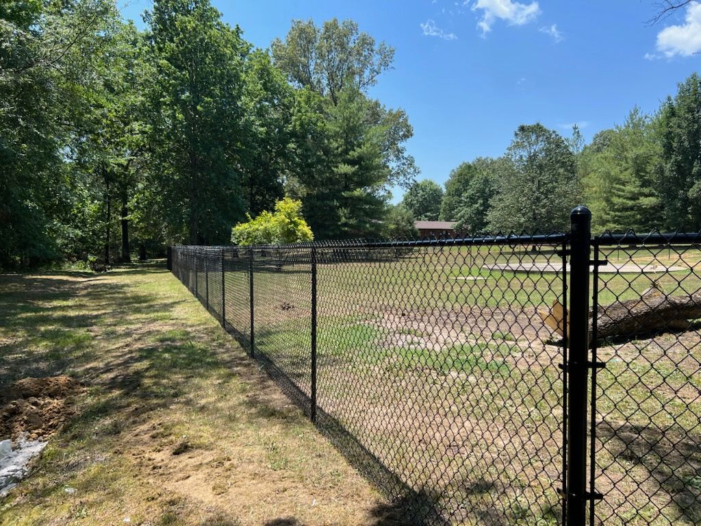 Fence Installation for B&J Fencing in Harviell, MO