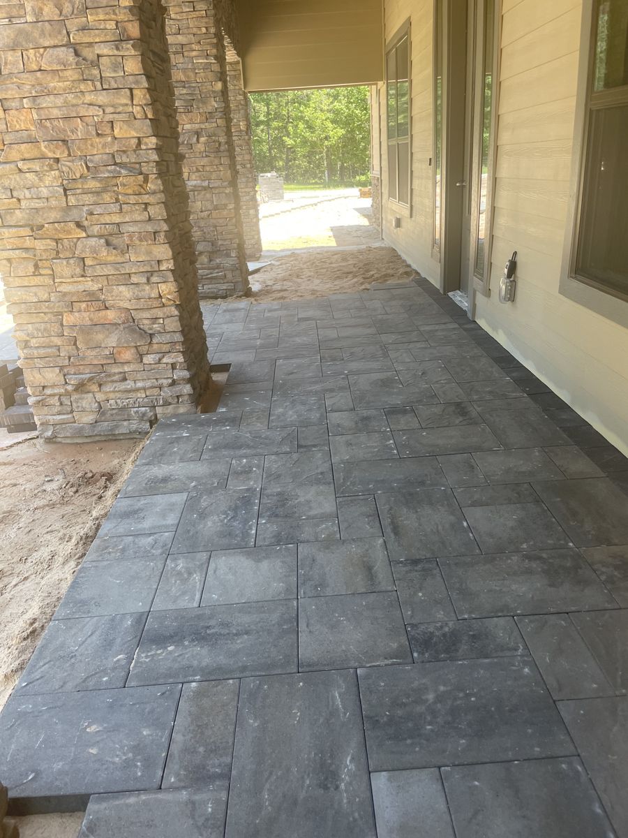 Hardscaping for Atlas Land Design in Creekside Park, TX