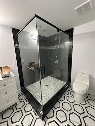 Frameless Header Systems for Pristine Shower Doors in Adairsville, GA
