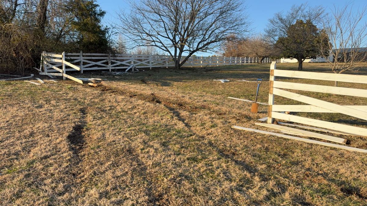 Fence Repair for Ap’s Fencing in McMinnville, TN