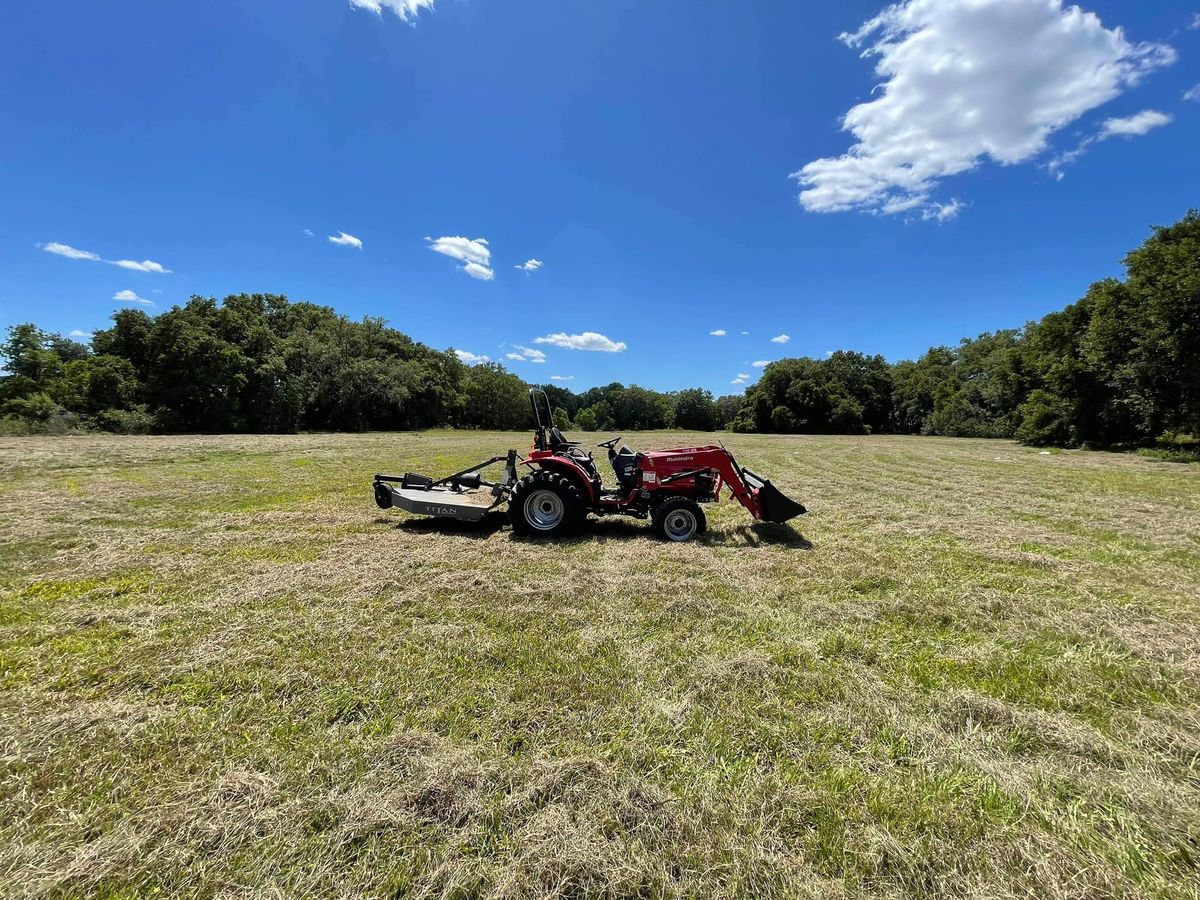 Mowing for Village Lawn Services LLC in Lake Panasoffkee, FL
