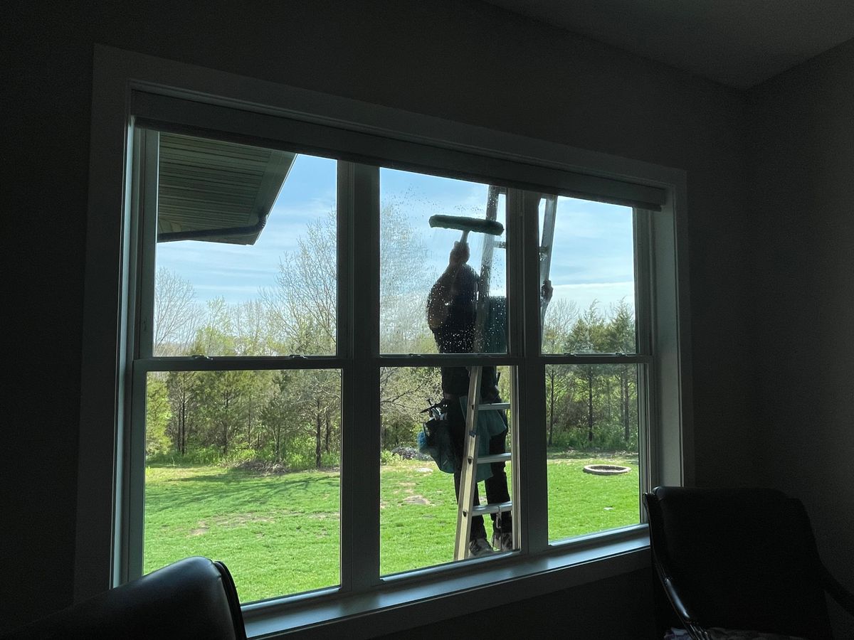 Commercial Window Cleaning for See2it Clean in St Louis, MO