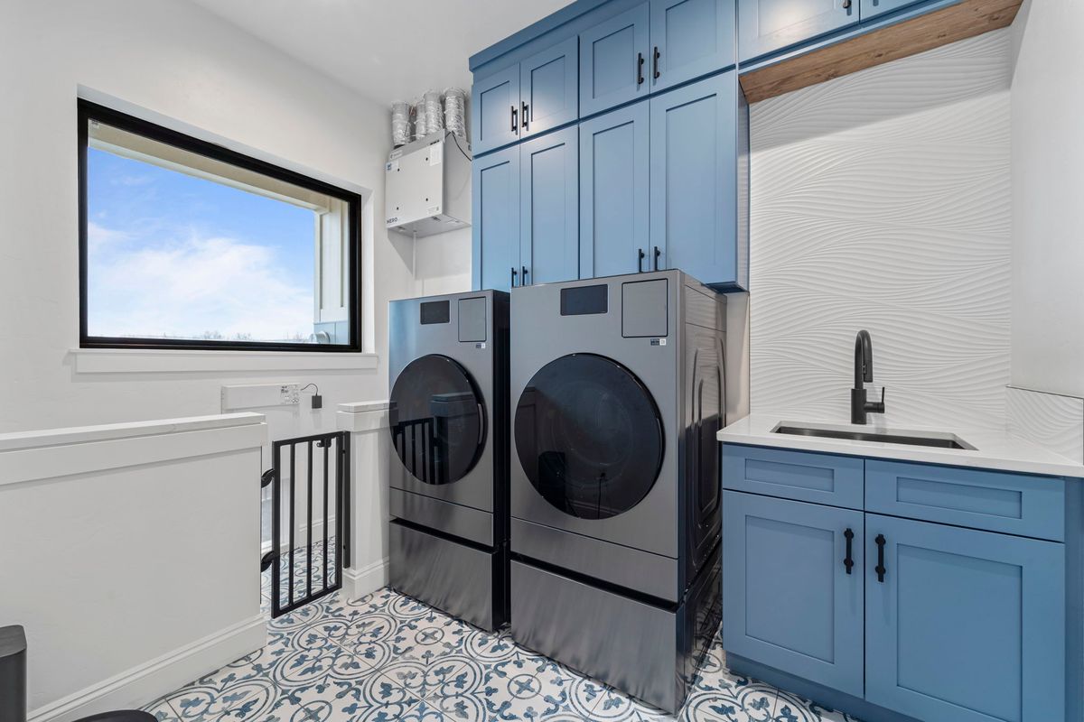 Custom Home Construction for Genuine Homes LLC in Franklin County, WA