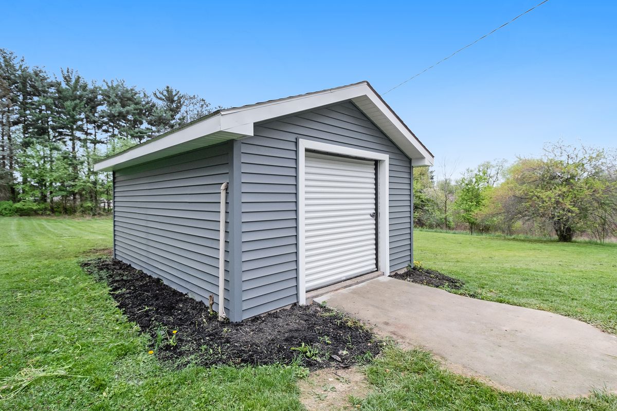 Siding for Southern Michigan Interiors & Exteriors in Battle Creek, MI