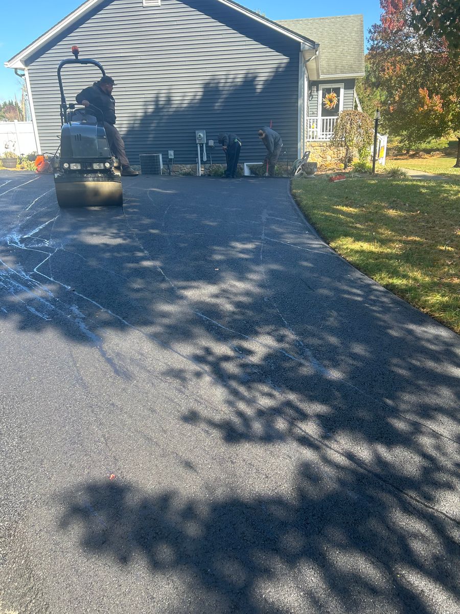 Sealcoating for James R Carter Paving in Roanoke, VA