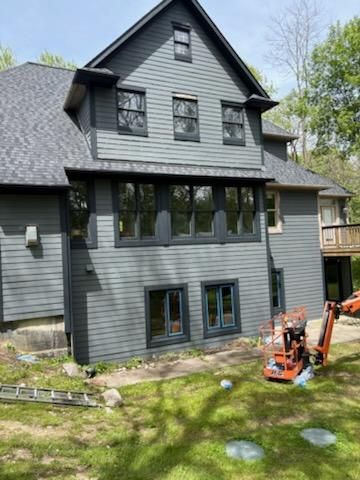 Exterior Painting for Lemos Professional Painting in Waterford Township, MI