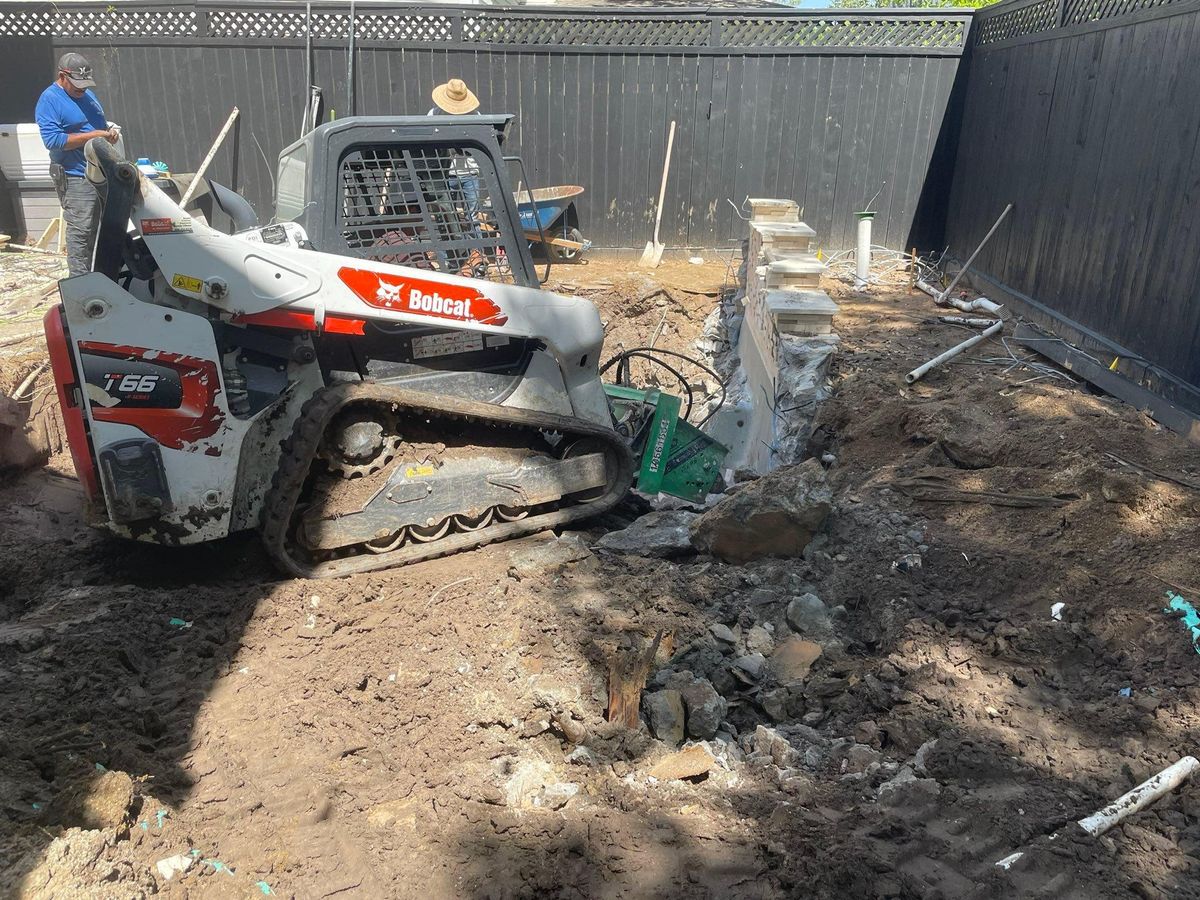 Custom Pool Construction for Azteca Pool Construction LLC in Houston, TX