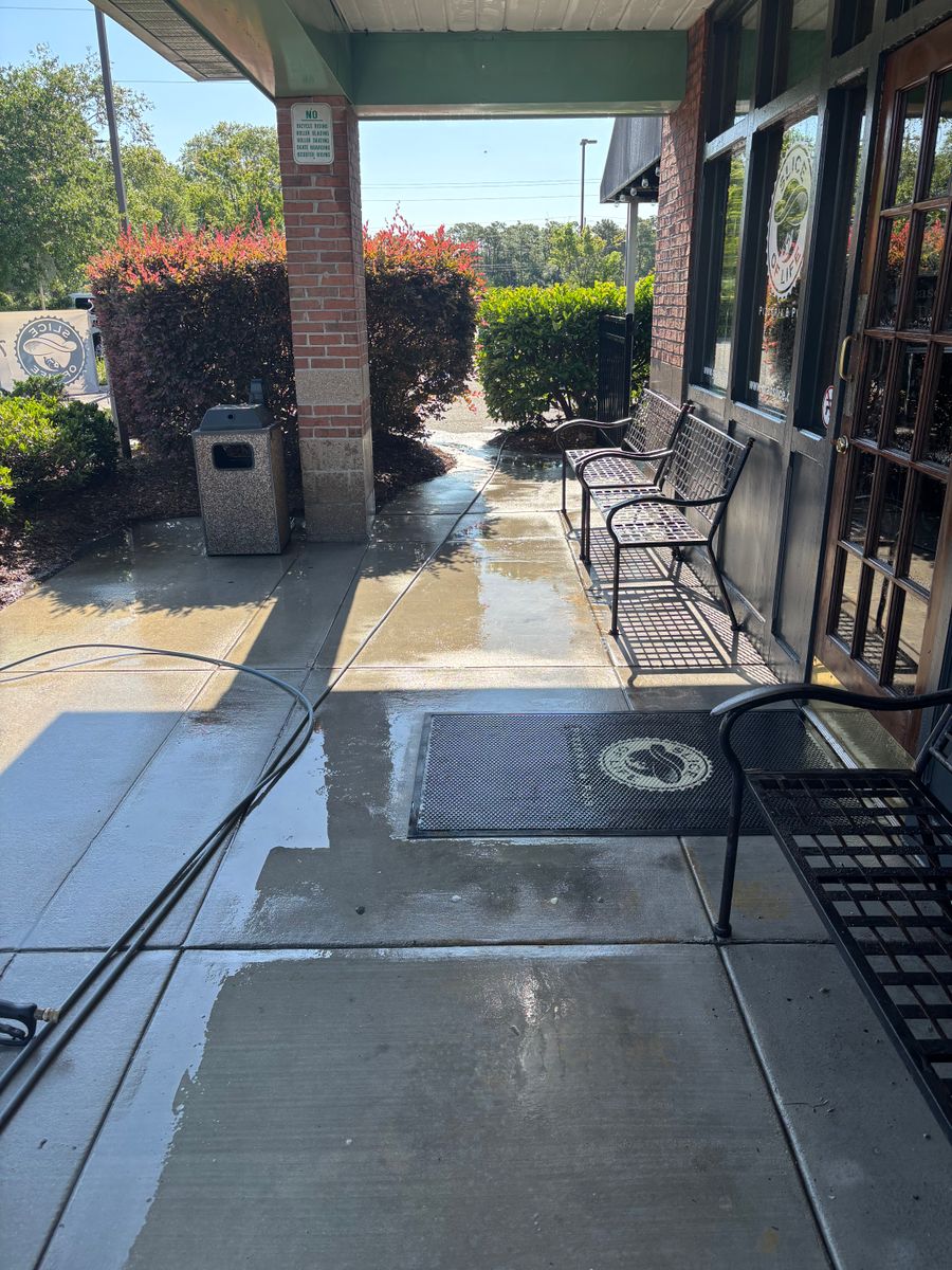 Deck & Patio Cleaning for Living Stream Pressure Washing in Wilmington, NC