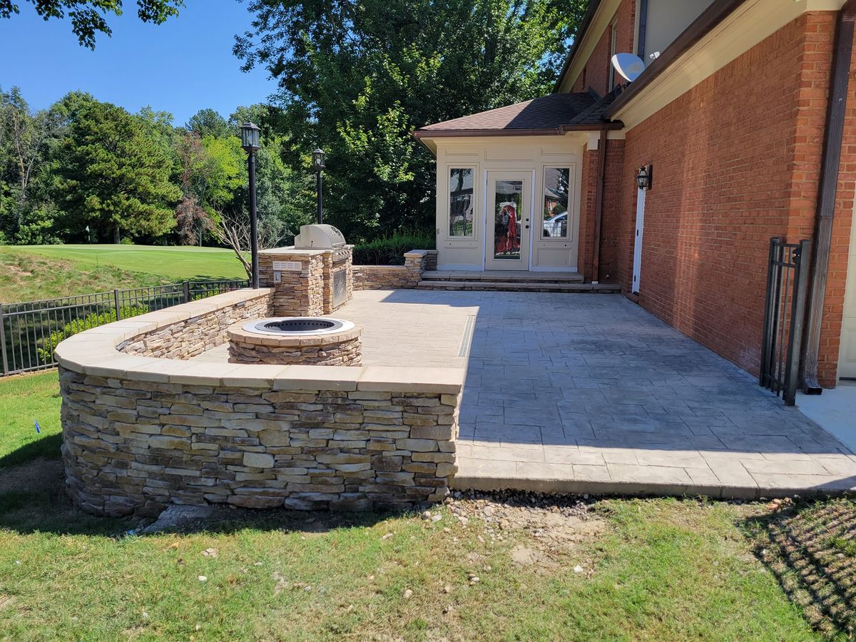 Outdoor Living Areas for T. Owen Henshaw Construction in Chattanooga, TN