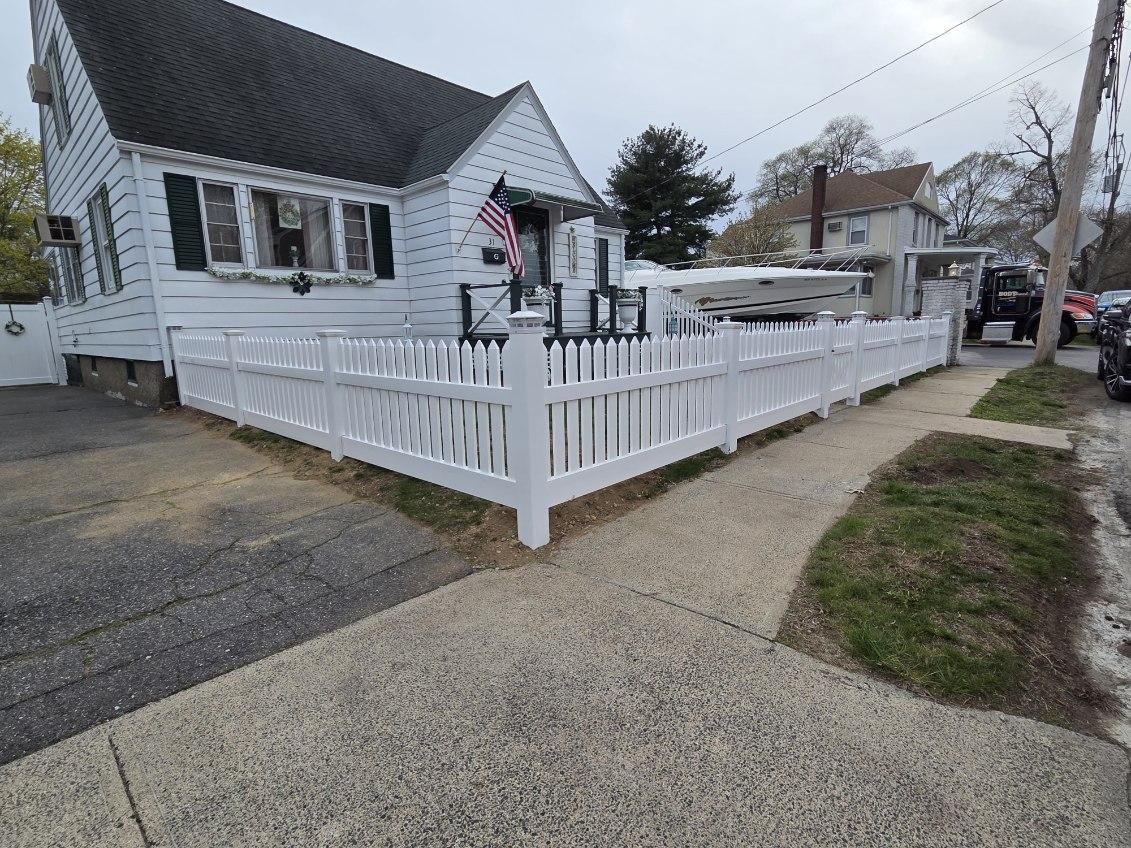 Vinyl Fencing Installation for Azorean Fence in Peabody, MA