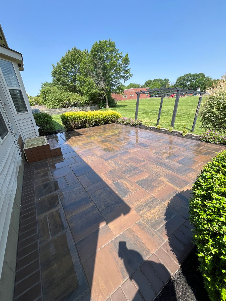 Paver Patios & Walls for Elevate Landscape & Hardscape in West Jefferson, OH