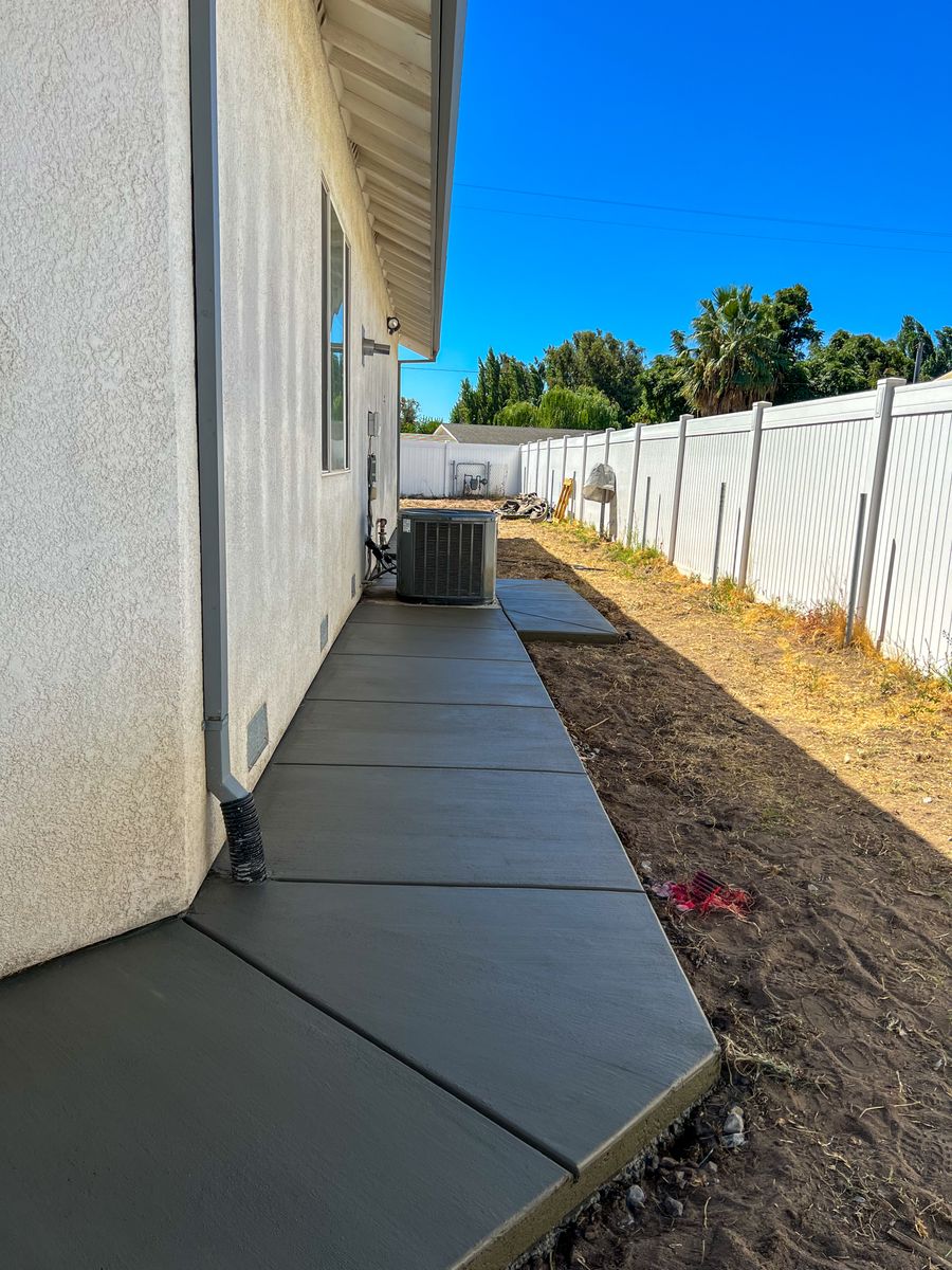 Sidewalk Installation for PREMIER CONCRETE CREATIONS in Stockton, CA