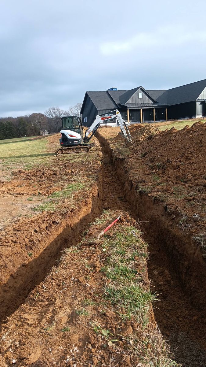 Trenching and Excavation for Yates Construction & Excavation in Arrington, Tennessee