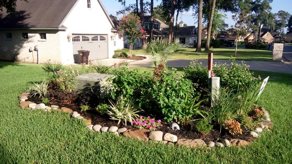 Flower Beds for Moana Magic Landscaping in Houston, Texas