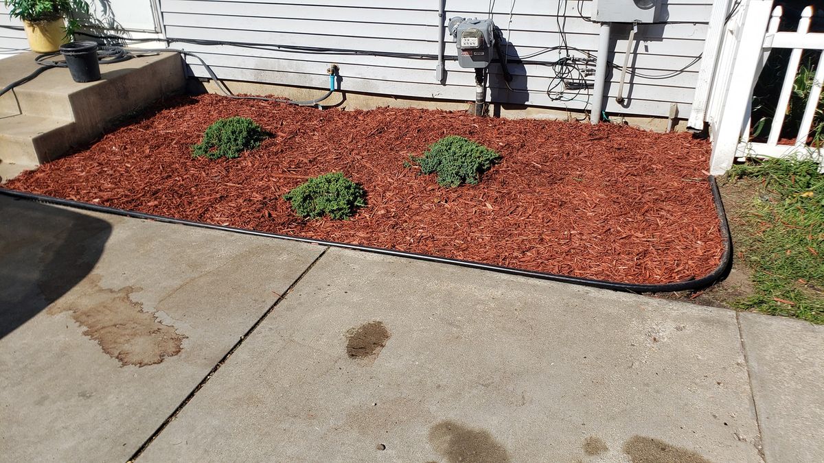 Mulch Installation for Land Movers in Kalamazoo County, MI