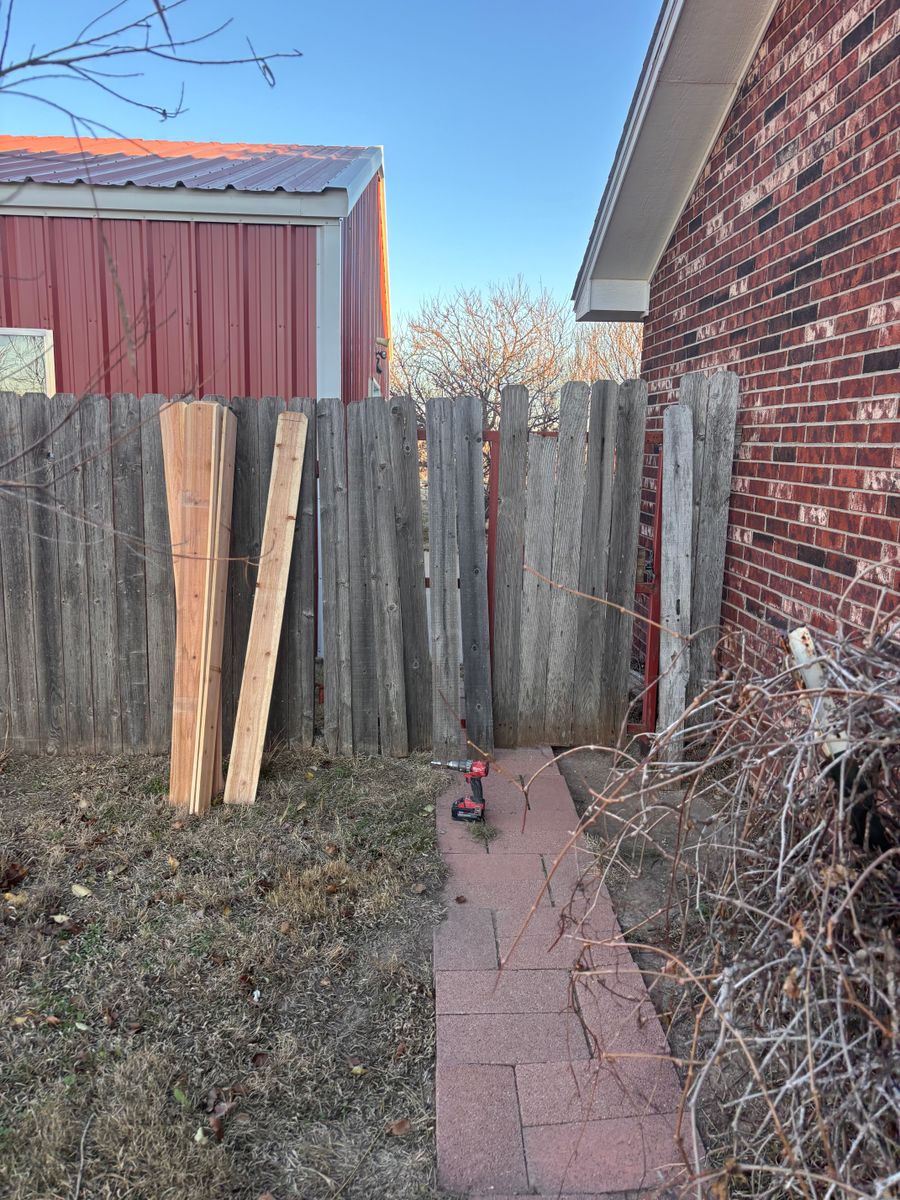Fence repair and installation for Marple Services in Amarillo, TX