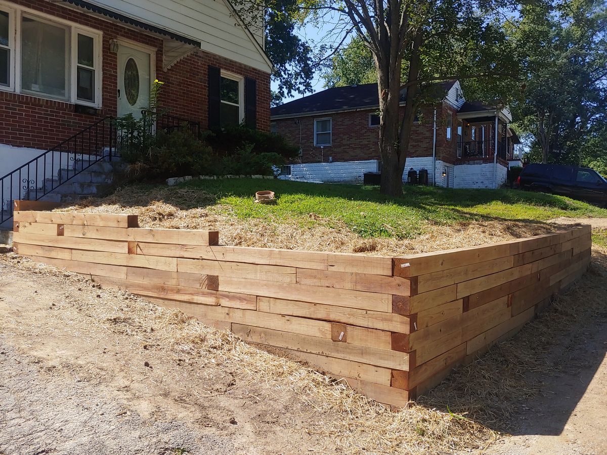 Retaining Wall Construction for VQ Land & Stone in St. Louis, MO