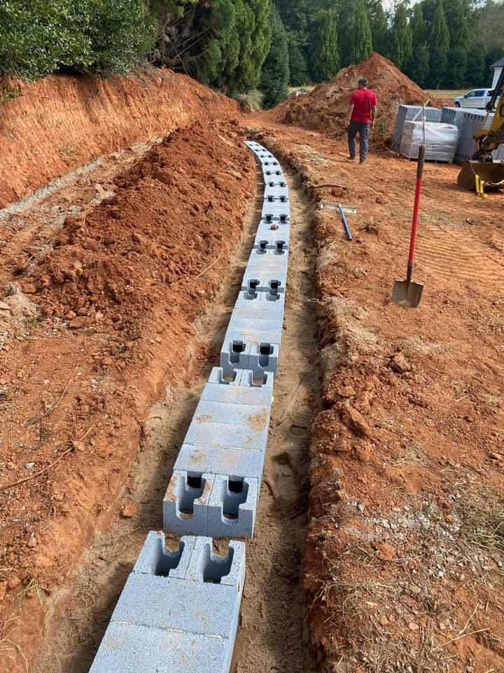 Site Preparation for Fav5 Hauling & Grading in Mount Airy, NC