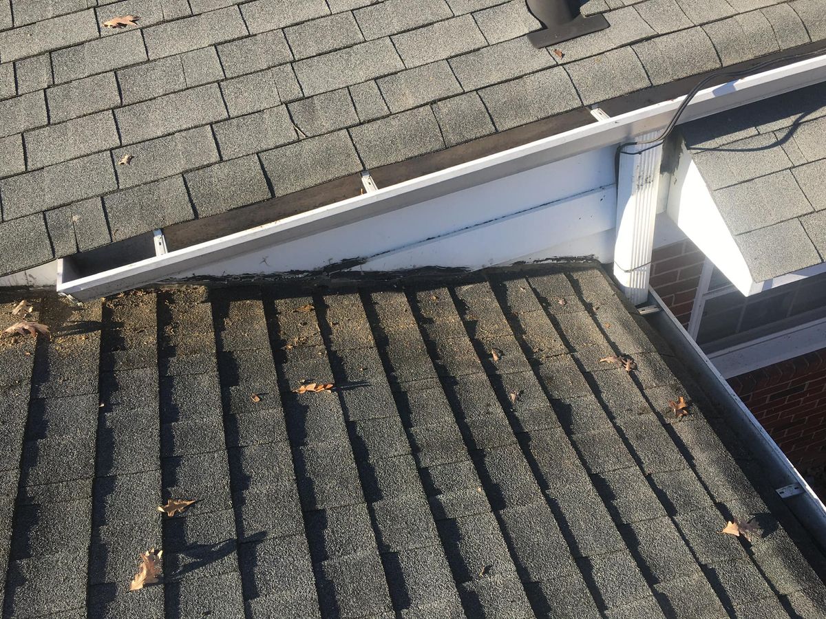 Gutter cleaning for DDG House Wash in Charlotte, NC