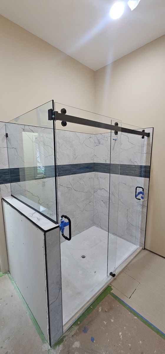 Frameless Shower Setup for Topline Glassworks in Overland Park, KS