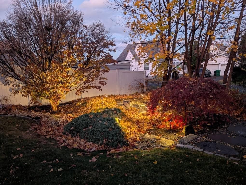 Fall Clean Up for Evolution Earthscapes, LLC in Ludlow, MA