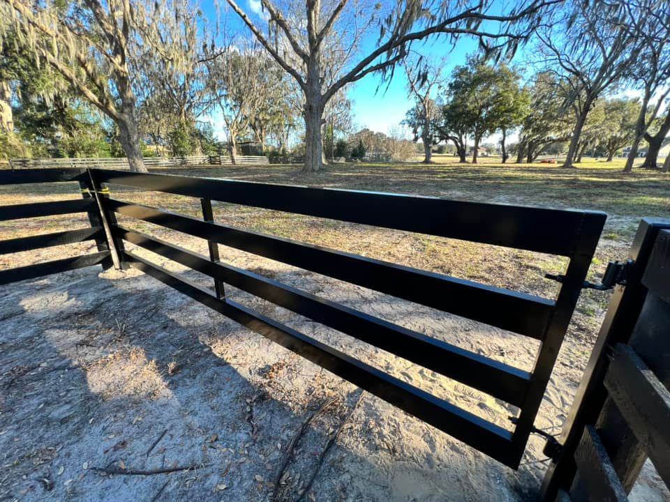 Aluminum Fencing for Browne’s Yard Creations in Fruitland Park, FL