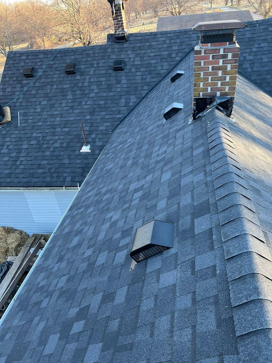 Roofing Repairs for Full Roof Replacement Repairs and Seamless Guttering in Saint Joseph, MO