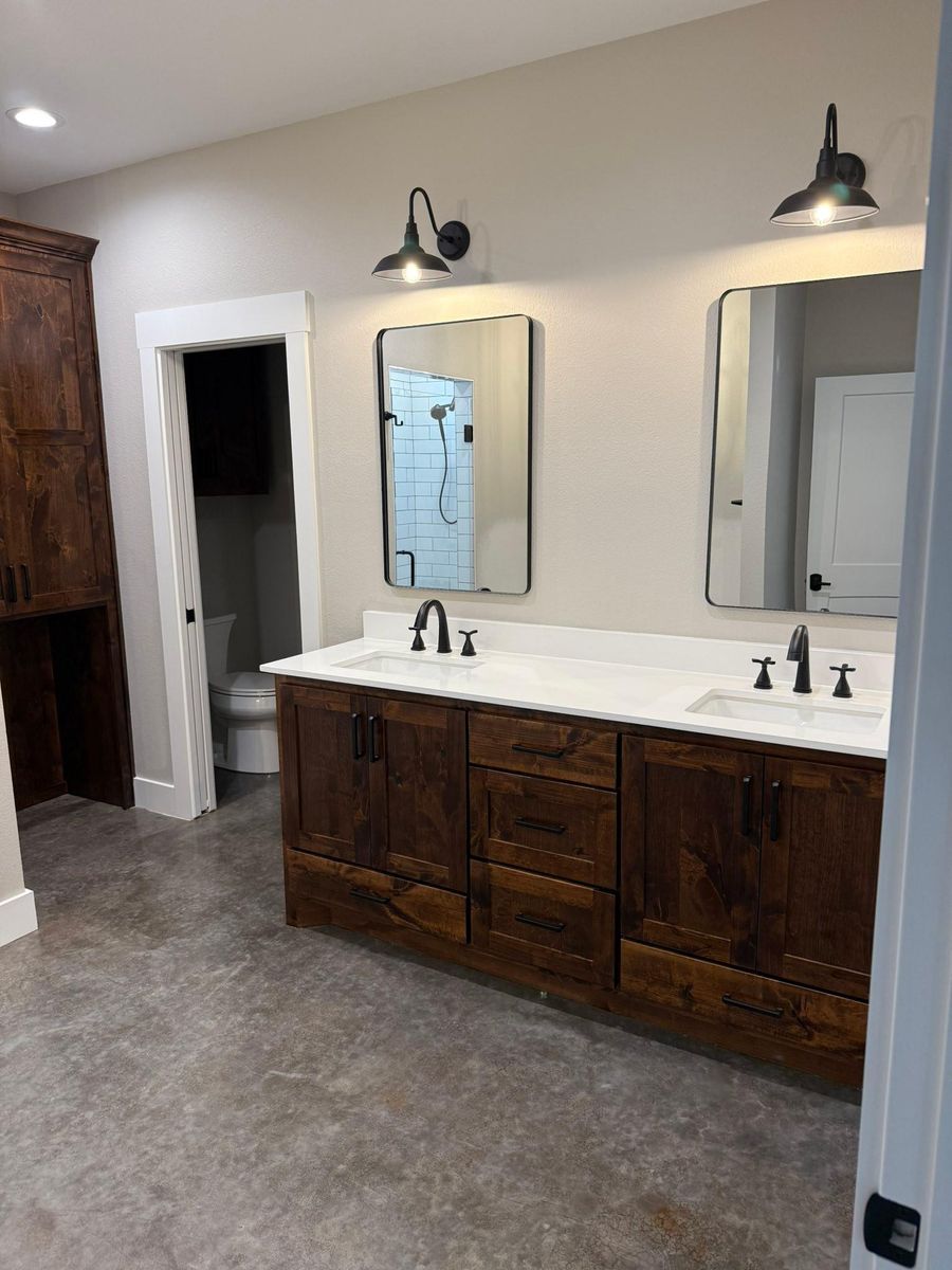 Bathroom Renovation for CWC Custom Homes & Barndominiums in Snook, TX